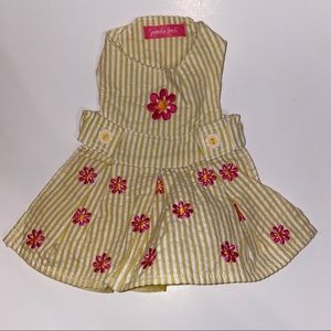 Sandi - Yellow with hot pink flowers do…